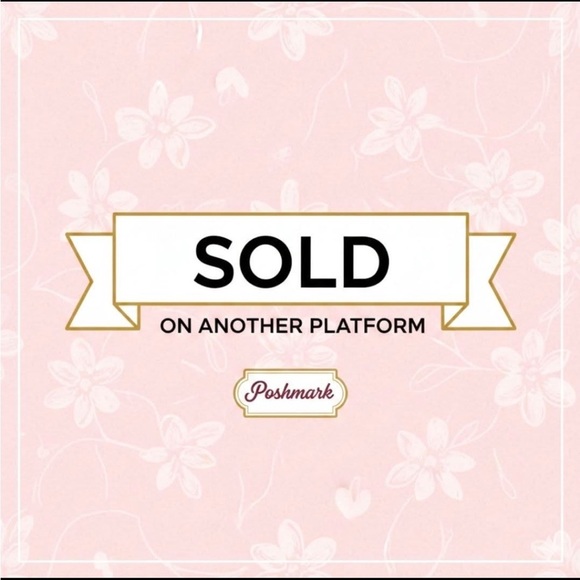 American Eagle Outfitters Tops - American Eagle Outfitters Women's Cropped Flannel - Brown and Cream